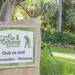 https://la-finca-de-los-arqueros.1costadelsol.com